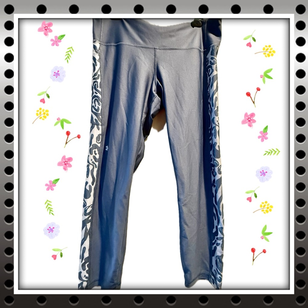 Under Armour leggings - XL -slate blue / gray- design on outside leg. Cropped